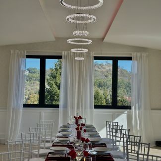 Bordová elegancia